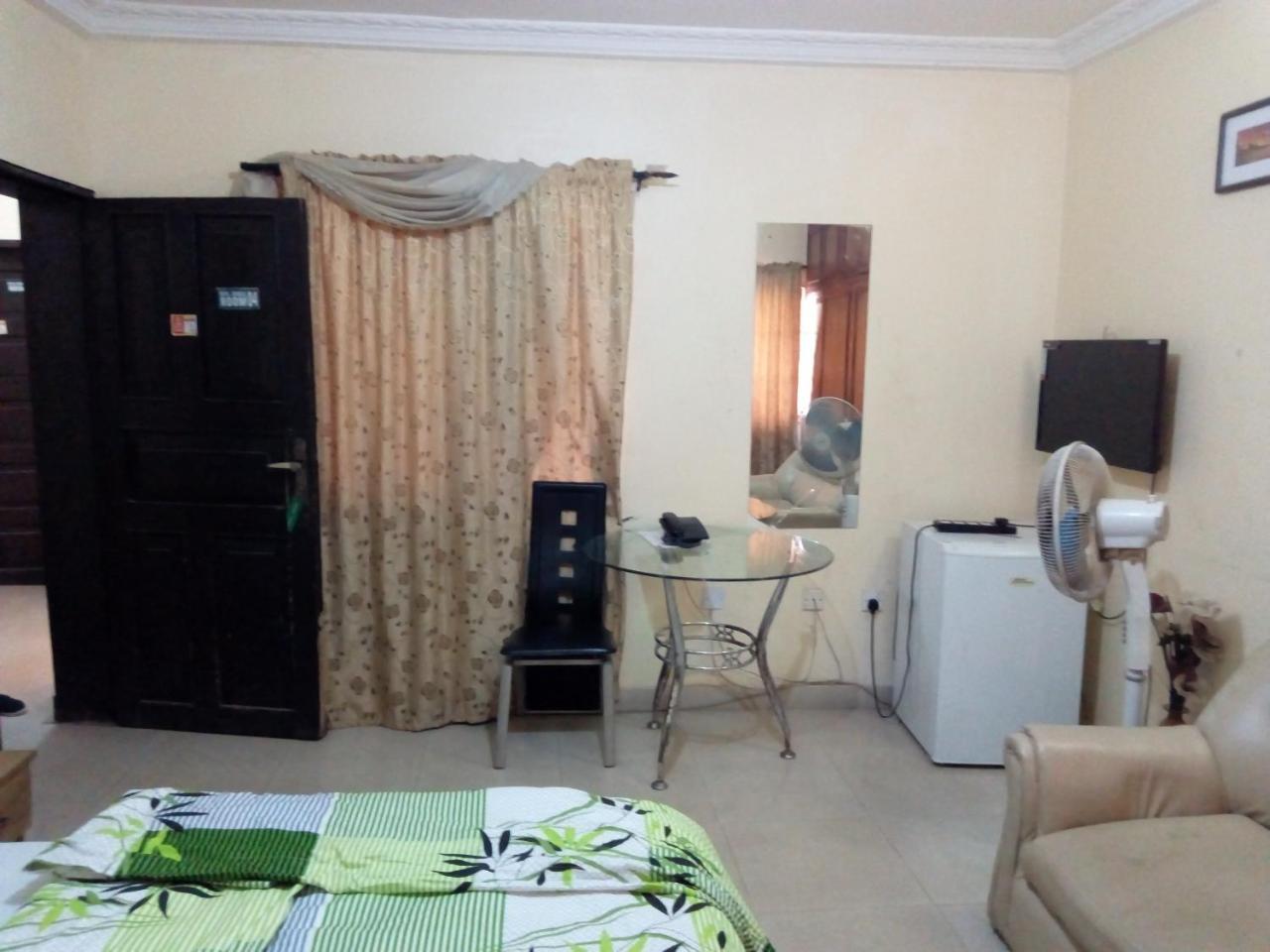 Royal Green Guest House Abeokuta Extérieur photo